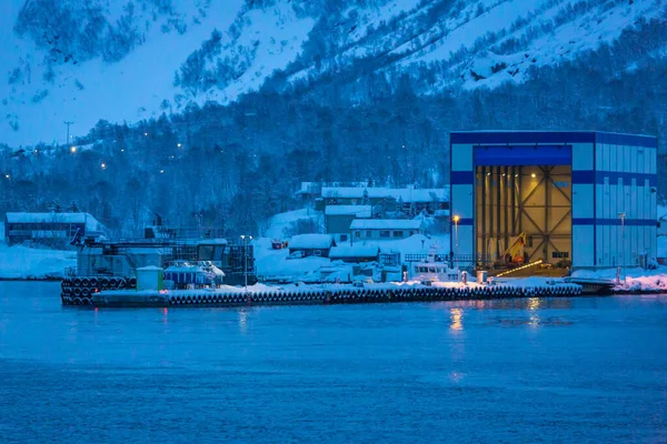 Maravilhoso País Das Maravilhas Inverno Torno Porto Pequena Aldeia Oksfjord — Fotografia de Stock