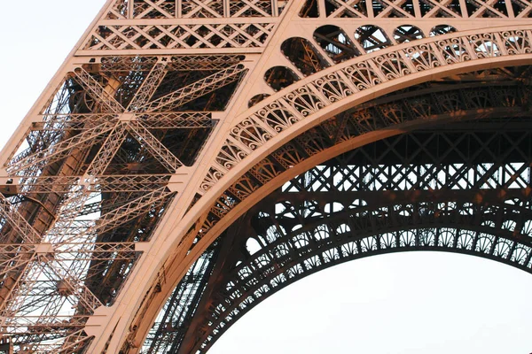 Paris Fransa Daki Eyfel Kulesi Nin Demir Yapısının Ayrıntıları — Stok fotoğraf