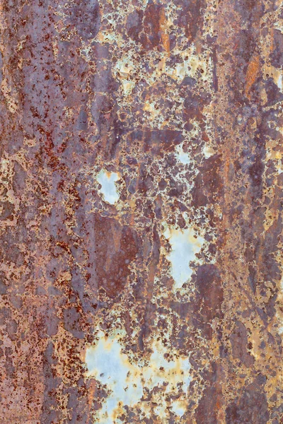 旧的风湿波纹金属结构 — 图库照片