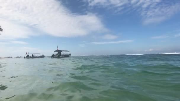 Hikkaduwa, Sri Lanka, Oceano Índico com vista para o mar — Vídeo de Stock
