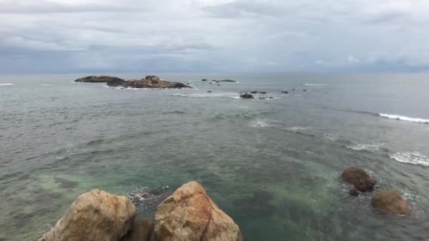 Galle, Sri Lanka, widok na morze i fale morskie — Wideo stockowe