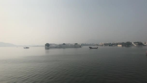 Udaipur, Inde - Vue sur le lac depuis la tour supérieure du palais partie 3 — Video
