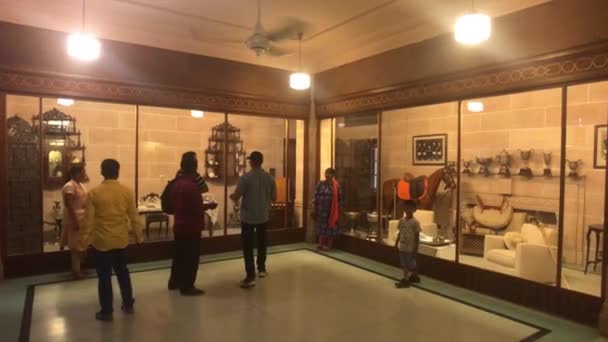 Jodhpur, India - November 06, 2019: Umaid Bhawan Palace tourists walk through the halls part 2 — Stock Video