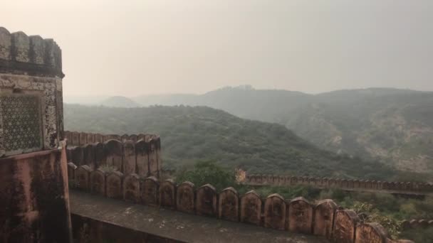 Jaipur, indien - schöne Aussicht auf die Nachbarschaft von der Höhe der Festung Teil 15 — Stockvideo