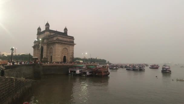 Mumbai, India - evening promenade — ストック動画