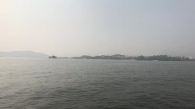 Udaipur, India - Walk on Lake Pichola part 3