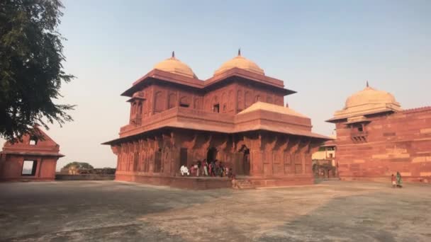 Fatehpur Sikri, Indie - historické budovy starobylého města část 12 — Stock video