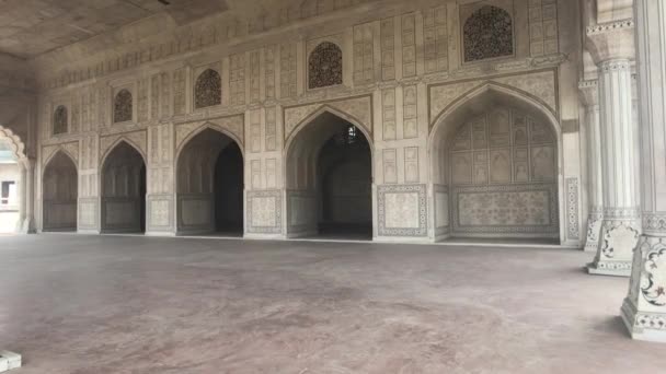 Agra, Indien - Agra Fort, murar av en gammal vit marmor fort — Stockvideo