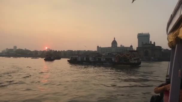 Mumbai, indien - sonnenuntergang im arabischen meer teil 5 — Stockvideo