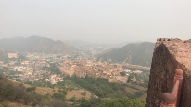 Jaipur, Indie - pohled na pevnost z dálky — Stock video