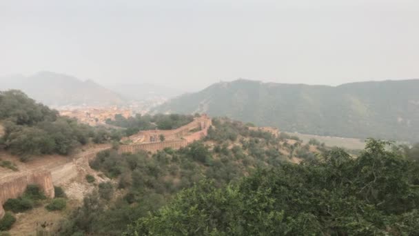 Jaipur, India - long fortified wall in the old fortress part 8 — 비디오