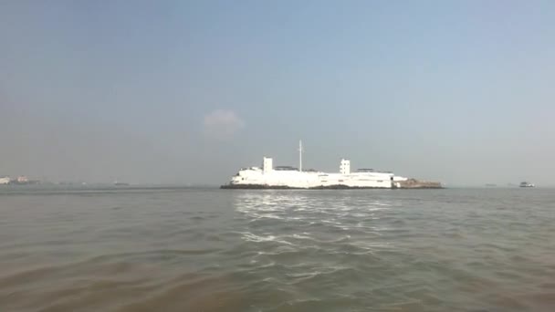 Mumbai, India - Vista de los barcos en el Mar Arábigo parte 4 — Vídeos de Stock