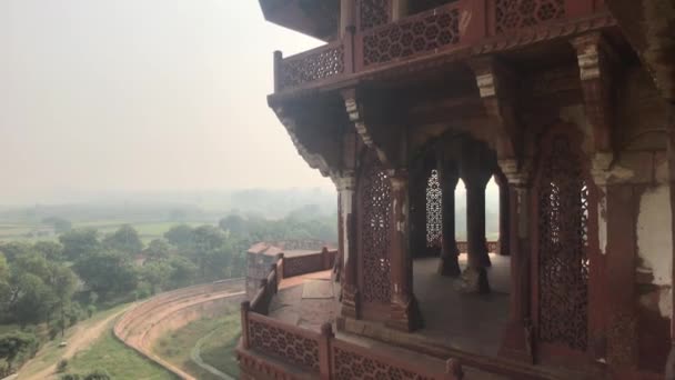 Агра, Индия - Форт Агра, прекрасный вид на город с башни форта — стоковое видео