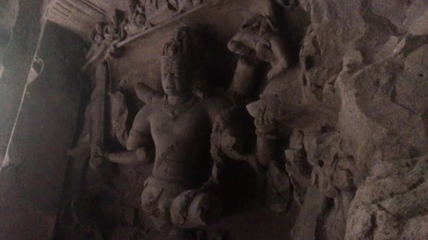 Mumbai, India - pareti con figure all'interno di grotte parte 4 — Video Stock