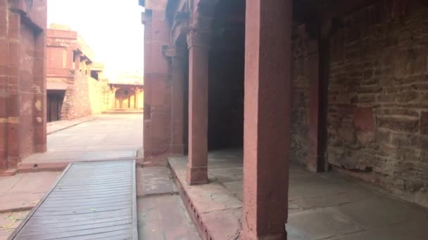 Fatehpur Sikri, Indie - starobylá architektura z minulé části 15 — Stock video