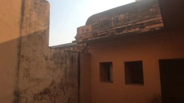 Jaipur, Hindistan, Kasım 05, 2019, Amer Fort antik kalenin eski depoları bölüm 2