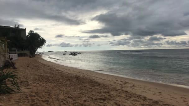 Hikkaduwa, Sri Lanka, complejo frente al mar — Vídeo de stock