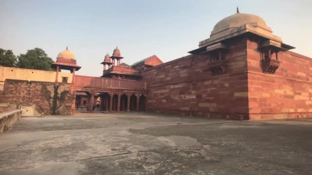 Fatehpur Sikri, Indien - murarna i en övergiven stadsdel 3 — Stockvideo