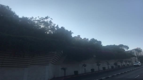 Haifa, Israel - October 22, 2019: tourists walk down an empty street part 5 — Stock Video