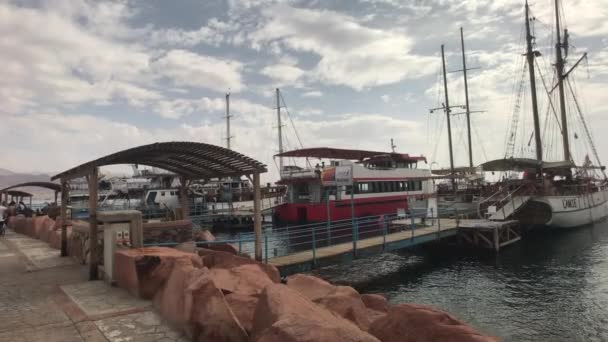 Eilat, Izrael - Harbour turistahajók 4. rész — Stock videók