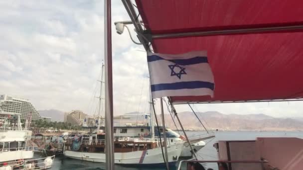 Eilat, israel - 24. Oktober 2019: Touristen auf einem Ausflugsboot Teil 5 — Stockvideo