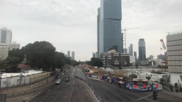 Tel Aviv, Israël - 22 octobre 2019 : touristes dans les rues d'une ville moderne partie 21 — Video