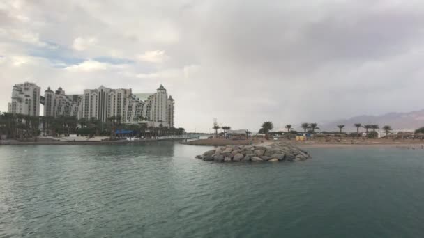 Eilat, Israel - Hamnen för turist yachter och fartyg del 9 — Stockvideo
