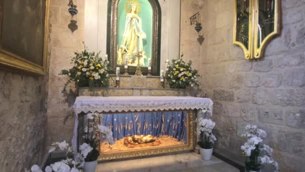 Bethlehem, Palestine - October 20, 2019: Basilica of the Nativity Inner church part 4 — ストック動画