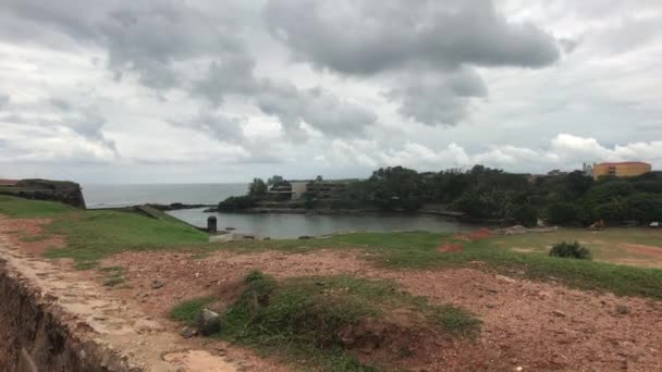 Галле, Шрі Ланка, темні хмари над старою фортецею. — стокове відео