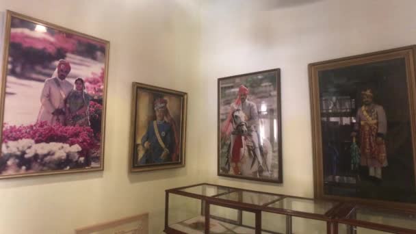 Jodhpur, Indie - exponáty uvnitř paláce část 2 — Stock video