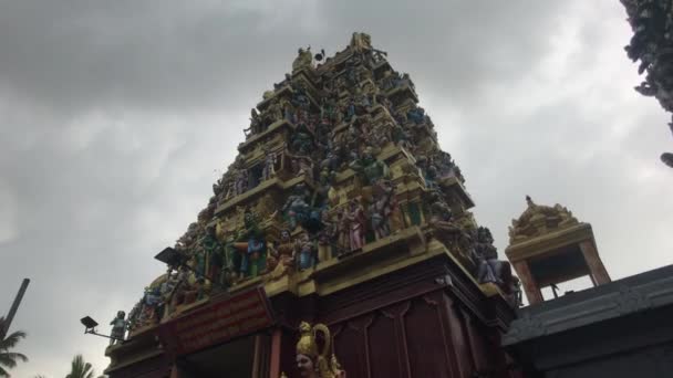 Colombo, Sri lanka, Sri Murugan St, Tempel van Sri Kailawasanathan Swami Devasthanam Kovil deel 3 — Stockvideo