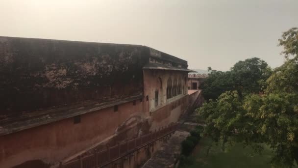 Джайпур, Индия - Вид на крепость издалека часть 9 — стоковое видео