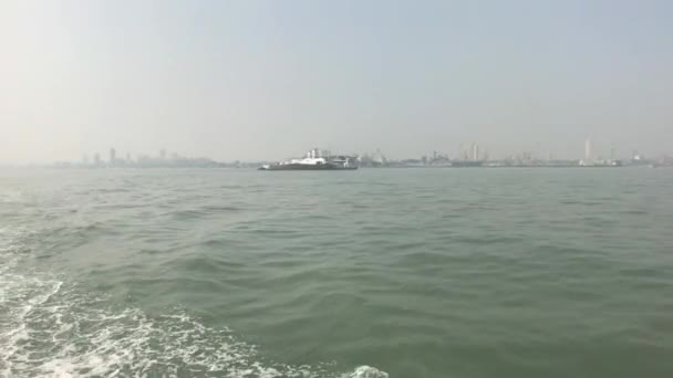 Mumbai, India - Pemandangan kapal di Laut Arab bagian 6 — Stok Video