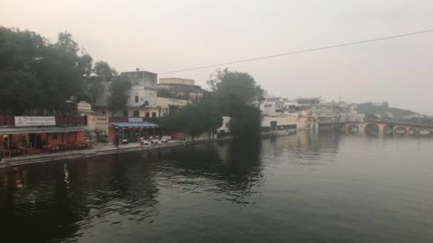 Udaipur, Indie - Nabrzeże miejskie część 15 — Wideo stockowe