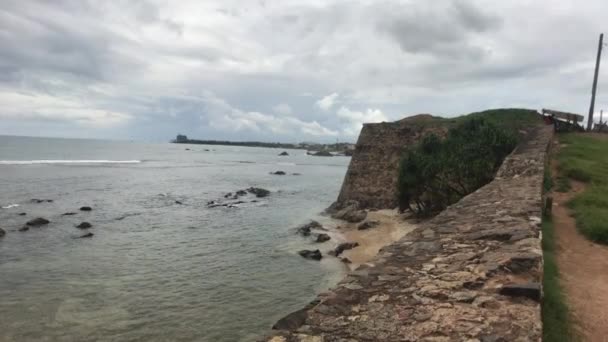 Galle, Sri Lanka, cloudy weather at sea near the fortress — Stok video
