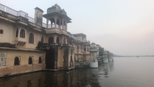 Udaipur, India - City waterkant deel 7 — Stockvideo