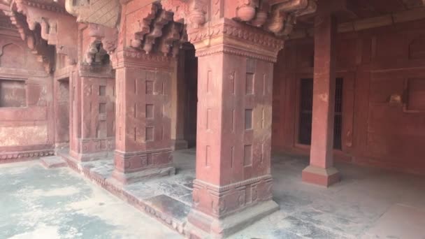 Agra, India - Fuerte de Agra, fragmentos históricos de la antigua estructura — Vídeo de stock