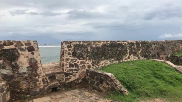 Galle, Sri Lanka, view of the embrasure from the inside — 비디오