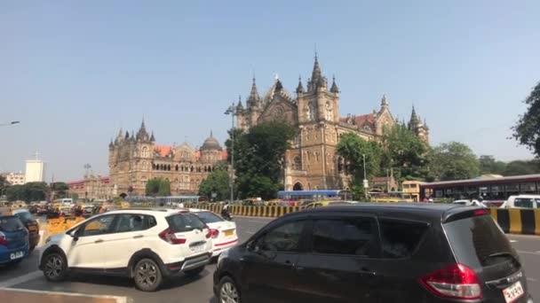 Βομβάη, Ινδία - κτίριο σταθμού από μακριά — Αρχείο Βίντεο