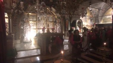 Kudüs, İsrail - 20 Ekim 2019: turistler eski şehrin tarihi mekanlarına taşındılar.