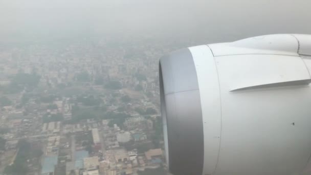 New Delhi, India, 11 november 2019, op een vliegtuig in de lucht boven de stad deel 2 — Stockvideo