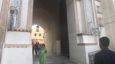 Udaipur, Hindistan - 13 Kasım 2019: Şehir Sarayı turistleri eski sarayın 2.