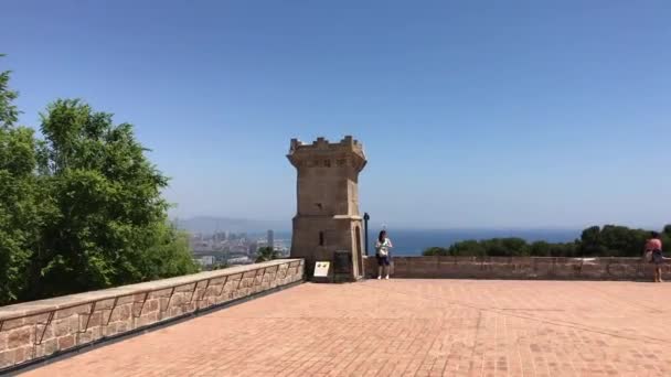 Barcelona, Hiszpania. 20 czerwca 2019: Wieża budynku — Wideo stockowe