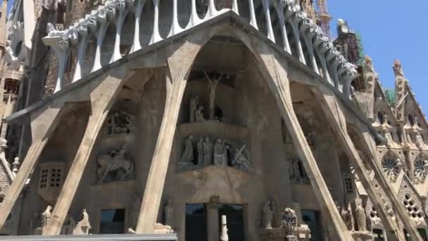 Barcellona, Spagna, mura di una struttura secolare — Video Stock