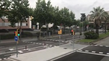 Barselona, İspanya. Bir şehir caddesi manzarası