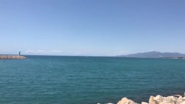 Cambrils, İspanya, Bir su kütlesi üzerinde bir işaret