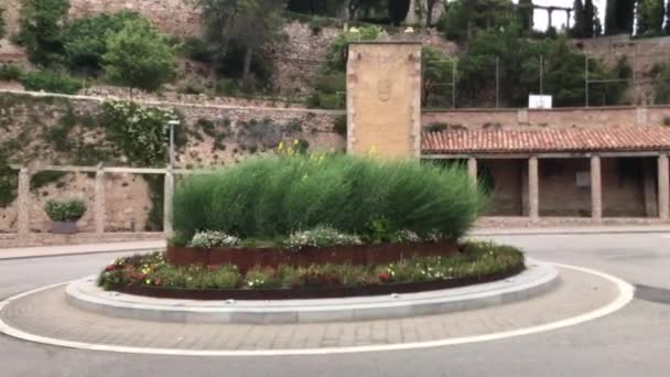 Montserrat, España, Un primer plano de una carretera — Vídeos de Stock