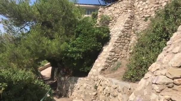 Салоу, Испания, Крупный план скалы — стоковое видео