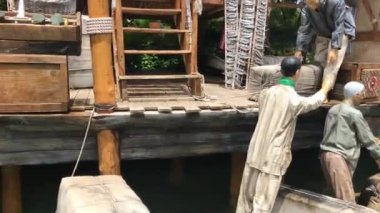 Salou, İspanya, bir insan heykeli