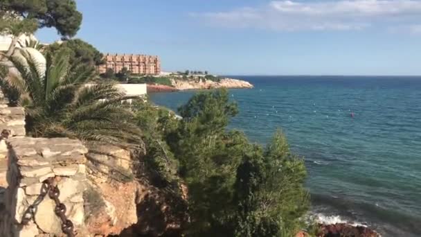 Salou, Hiszpania, Duża część wód — Wideo stockowe